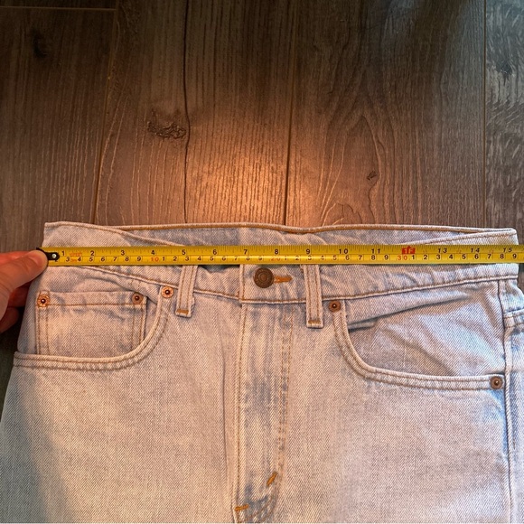 Vintage Levi’s 505 jeans light wash red tag mom jeans denim made in USA - Picture 13 of 13